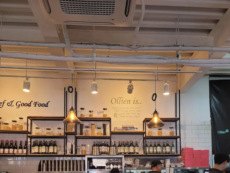 올리앤 내부 인테리어