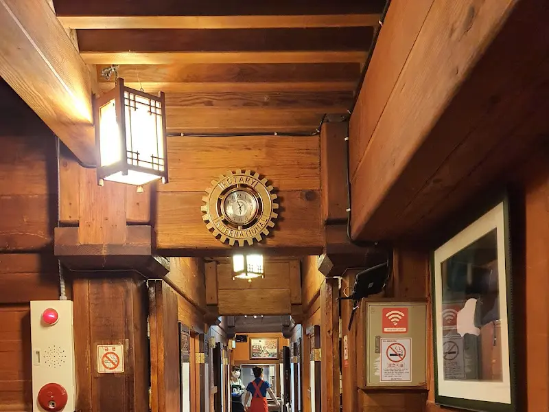 고풍스러운 실내 인테리어