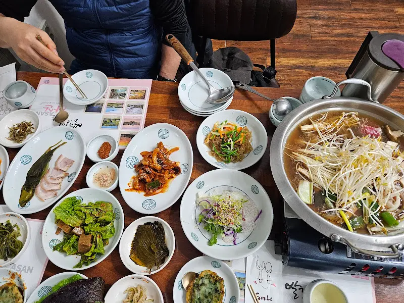 푸짐한 한 상 차림