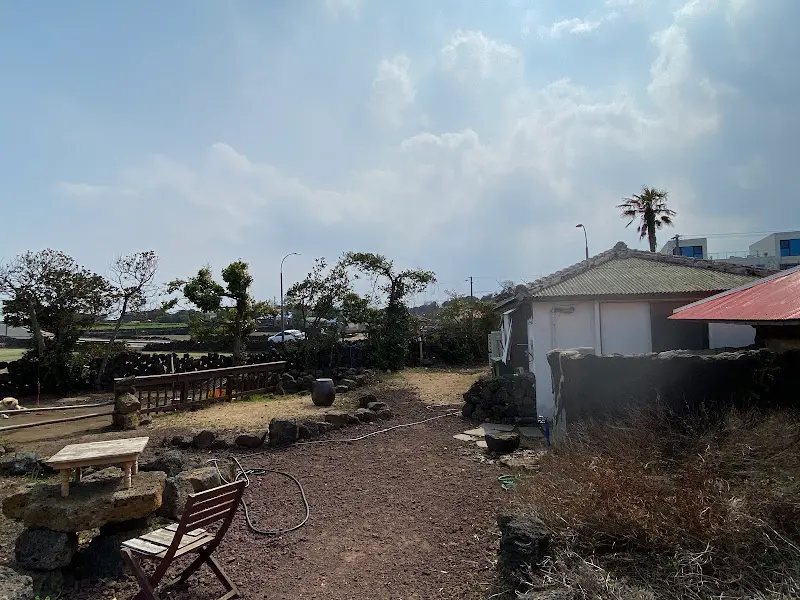 카페 주변 풍경