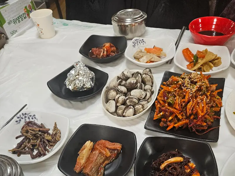 꼬막회관 기본 상차림