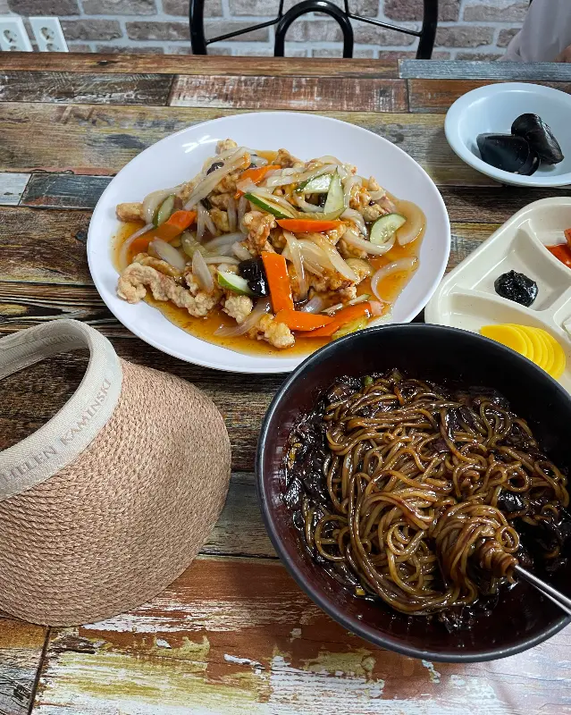 짜장면과 탕수육 세트