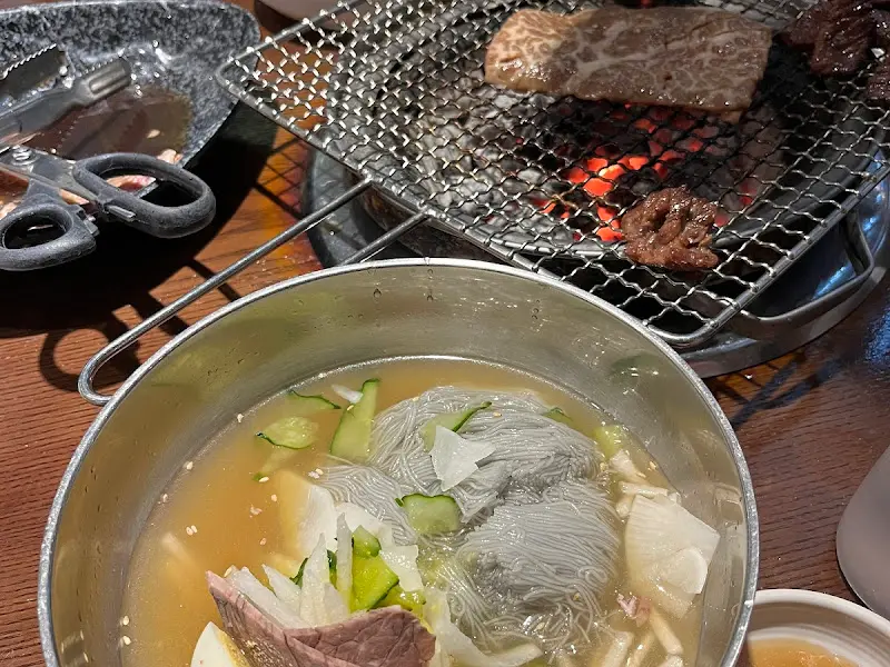 고기 굽는 모습