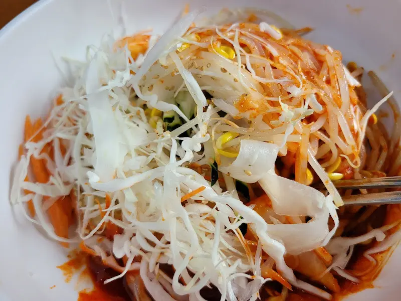 만복분식 쫄면 근접샷