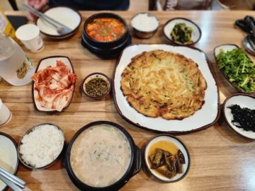 수리산 정기 품은 콩 맛, 군포 숨두부촌에서 힐링하는 맛집 기행