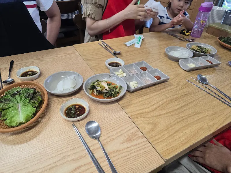 푸짐한 물막국수 한 상