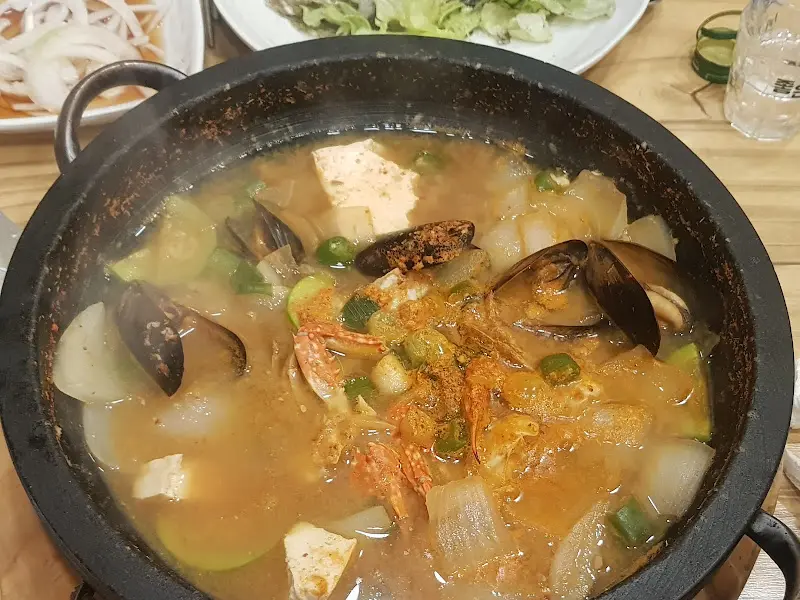 골목돼장 돌솥해물된장찌개