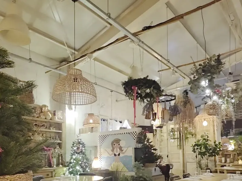 리아델리 내부 인테리어