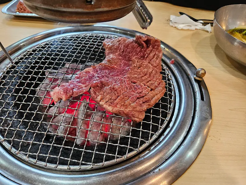 숯불 위 소갈비