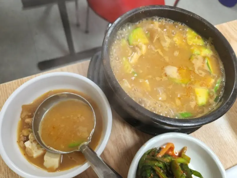 뚝배기에 담긴 청국장