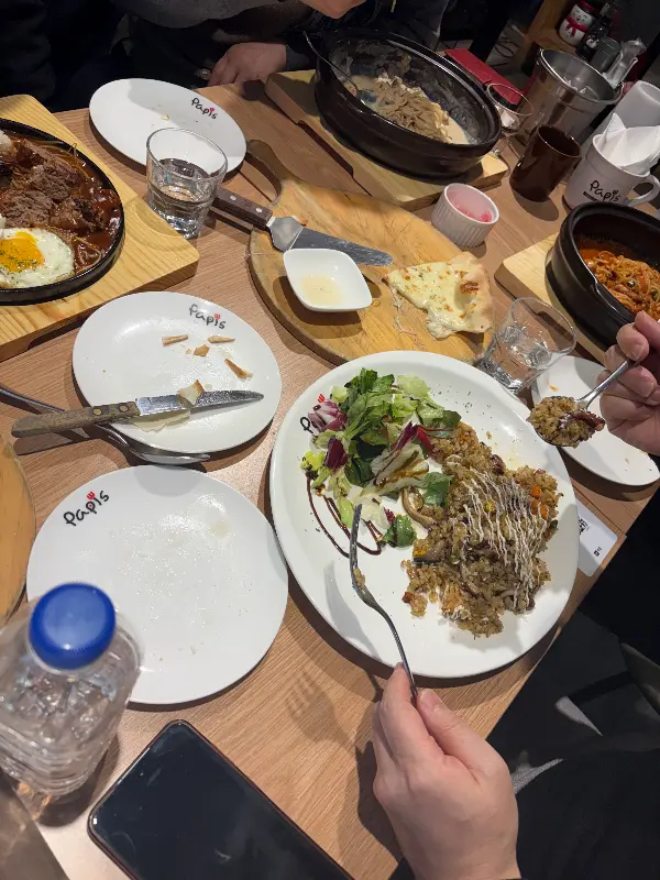 식당 내부 인테리어