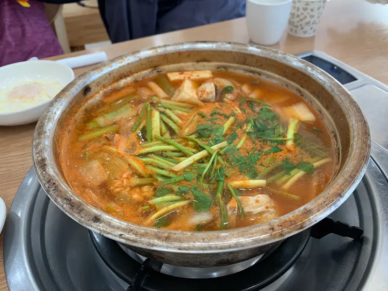상큼한 비빔냉면