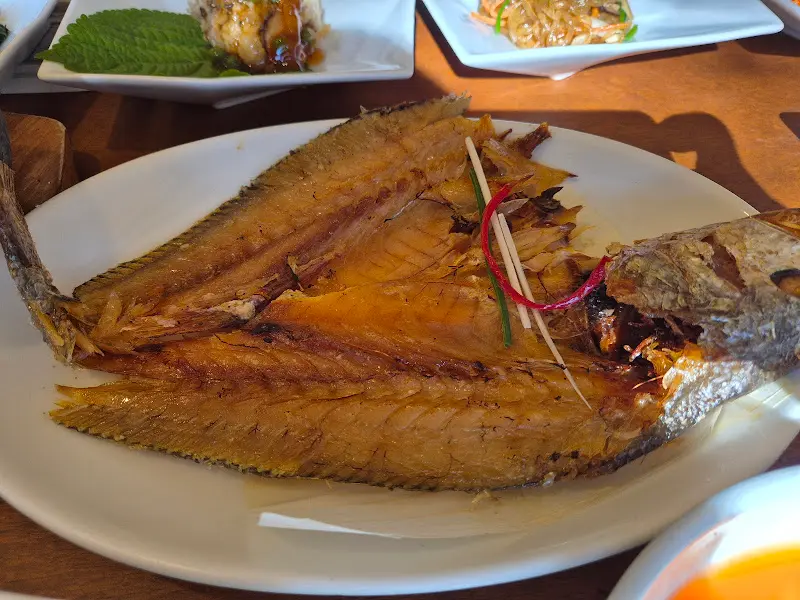 노릇하게 구워진 보리굴비