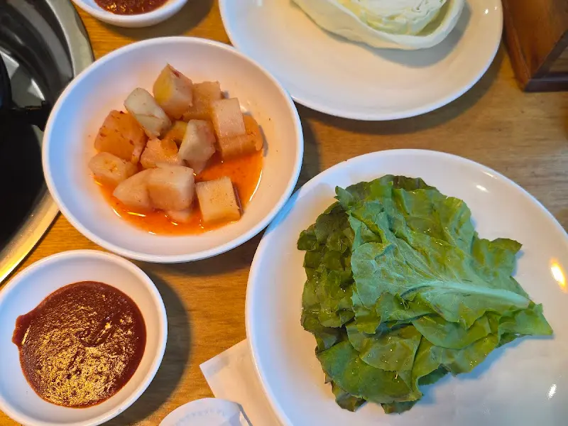 환상적인 맛을 자랑하는 깍두기 볶음밥