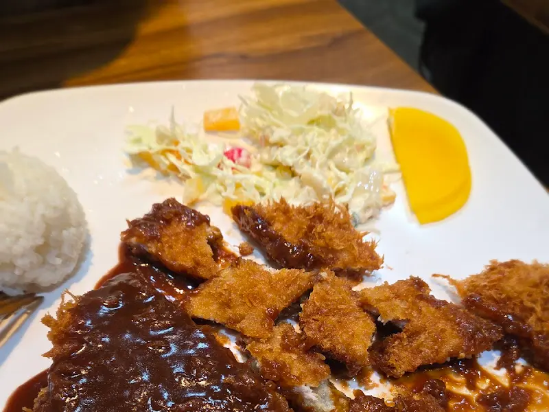 잘라놓은 돈까스