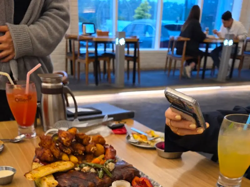 레스토랑 내부 전경