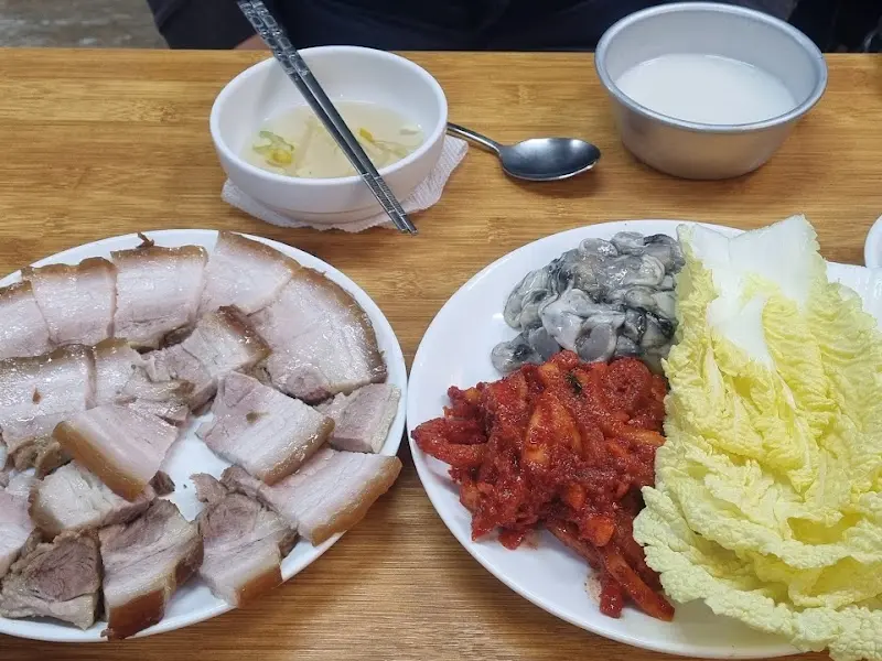 굴보쌈 한 상 차림