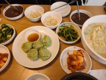 잊을 수 없는 들깨의 향연, 고양시 칼국수 맛집 명가들깨칼국수 본점에서의 황홀경