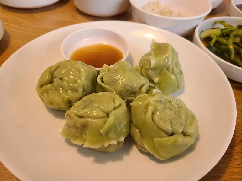 초록색 만두