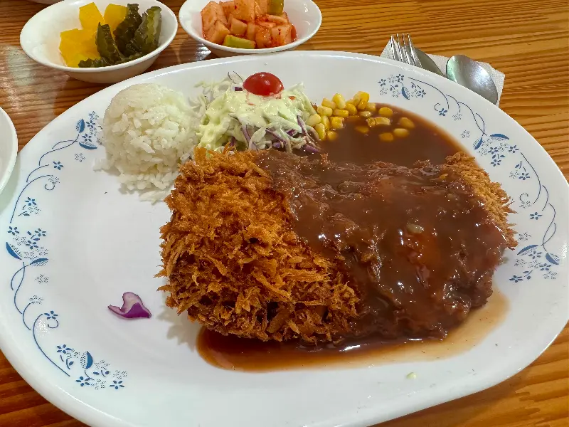 깔끔한 테이블 세팅