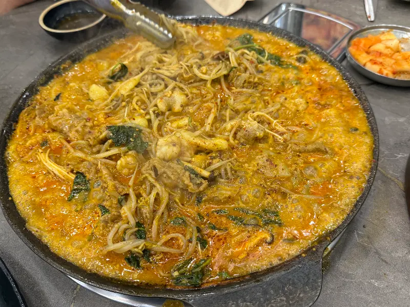 맛있게 끓여진 순대전골