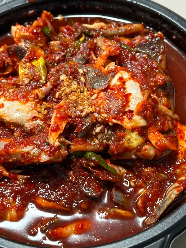 매콤한 양념의 생선 조림