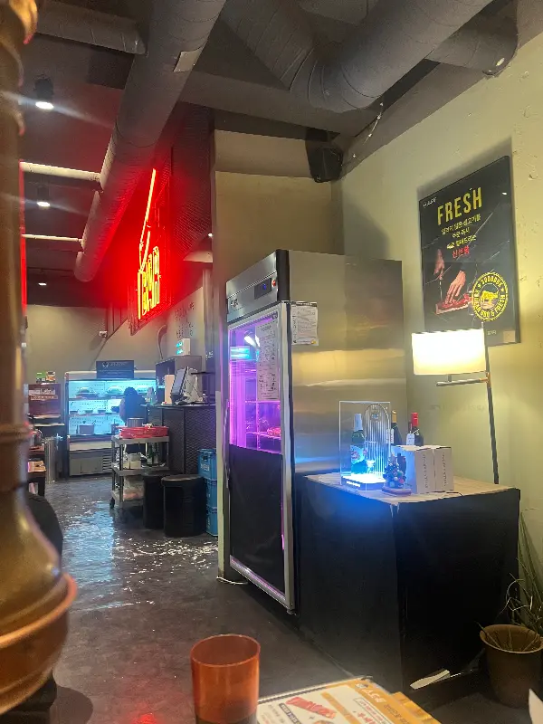 소도둑의 깔끔한 내부 인테리어