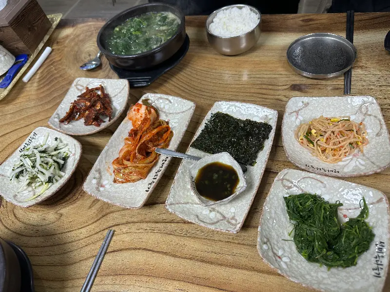 다슬기 요리 한 상 차림