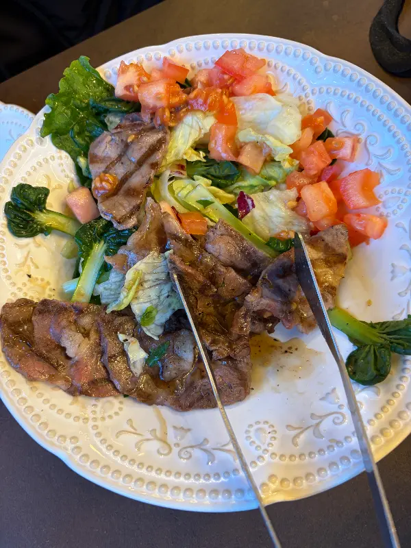 스테이크 샐러드