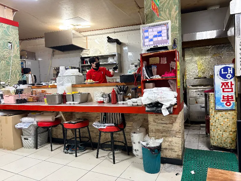 판다짬뽕 주방 풍경