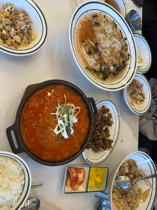 푸짐한 한 상 차림