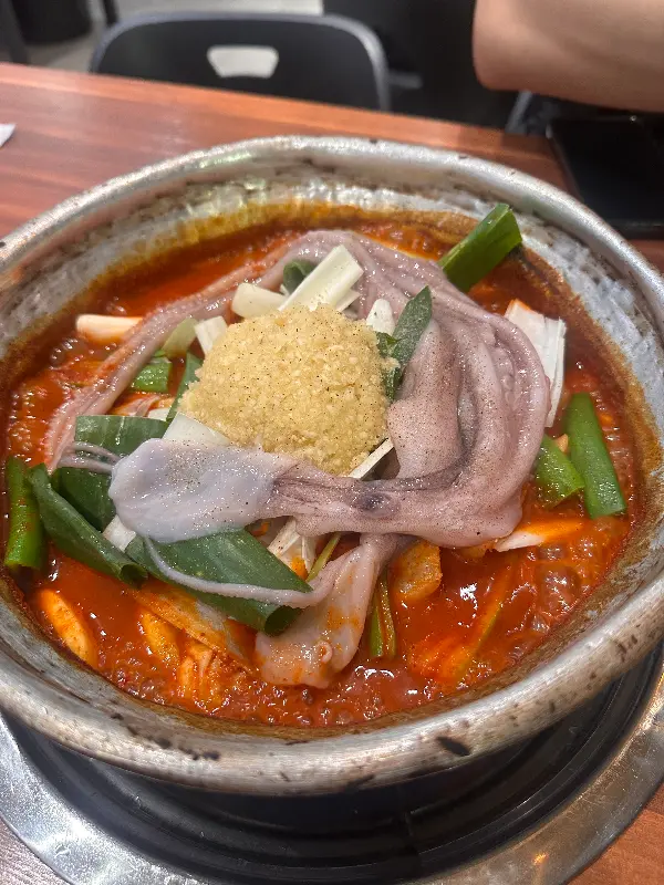 보글보글 끓는 곱도리탕