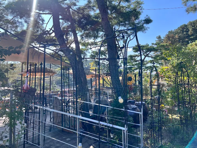 김삿갓밥집 정원