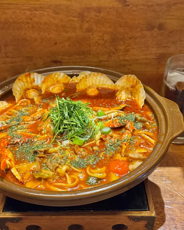 해산물이 듬뿍 들어간 스키야키