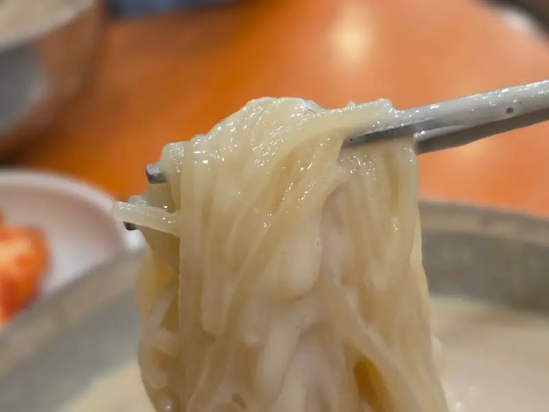 진주회관 콩국수 면발
