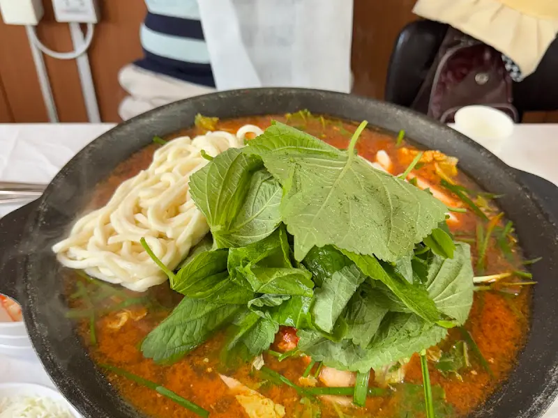 우동사리가 추가된 물닭갈비