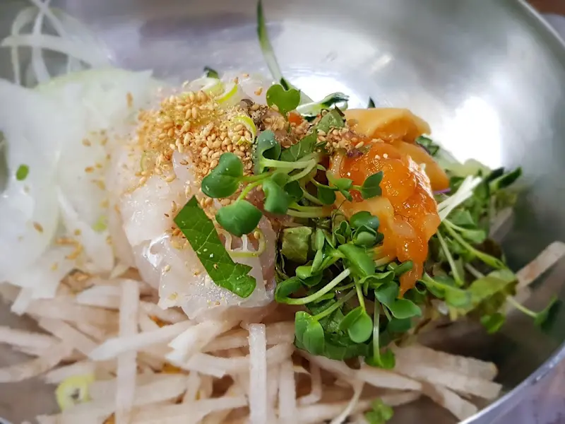 싱싱한 물회 비주얼