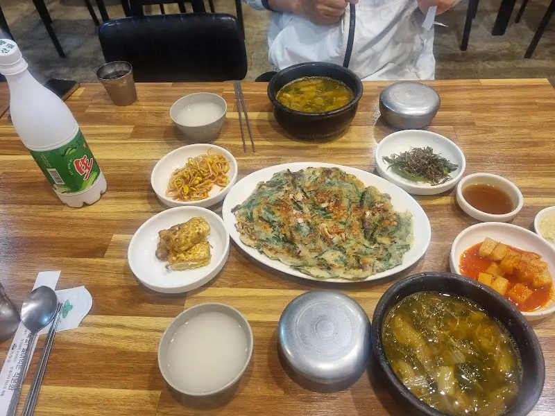 푸짐한 추어탕 한 상 차림