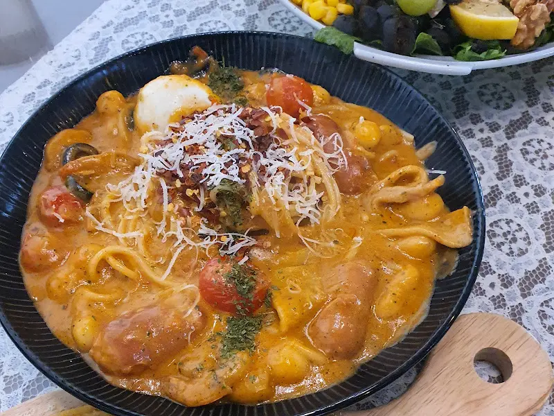 푸짐한 파스타 한 그릇