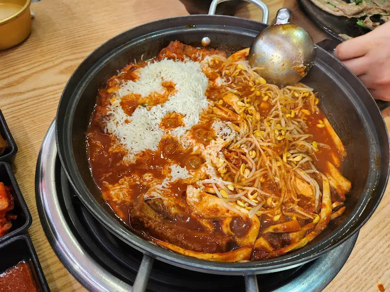 등갈비찜과 곤드레밥의 환상적인 조합