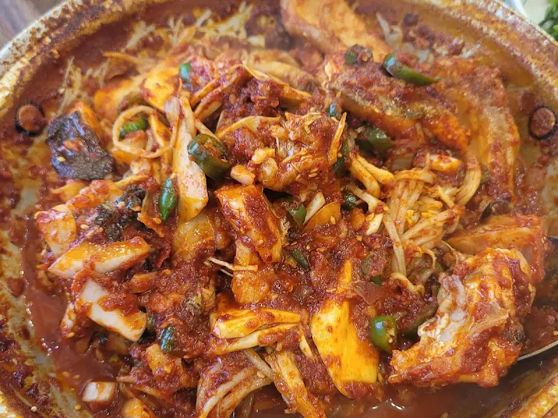 매콤한 양념이 듬뿍 밴 대구뽈찜