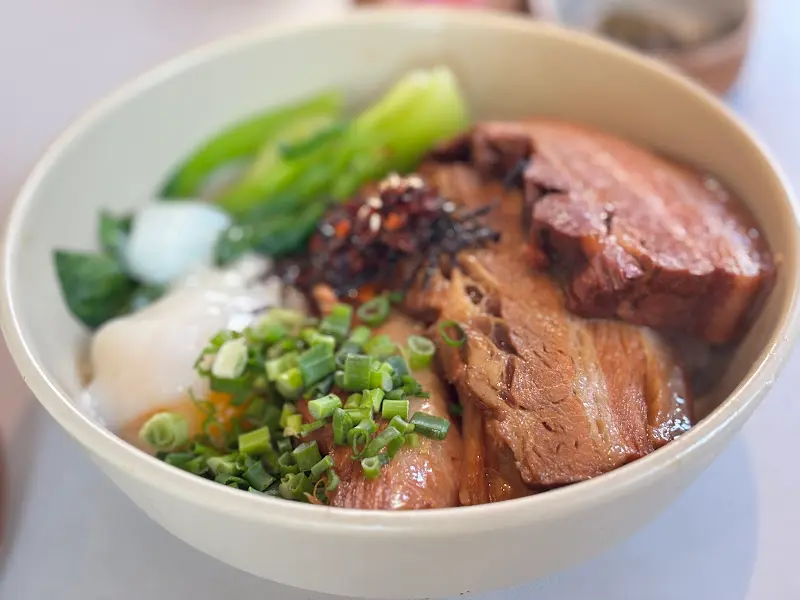 초이다이닝 동파육 덮밥