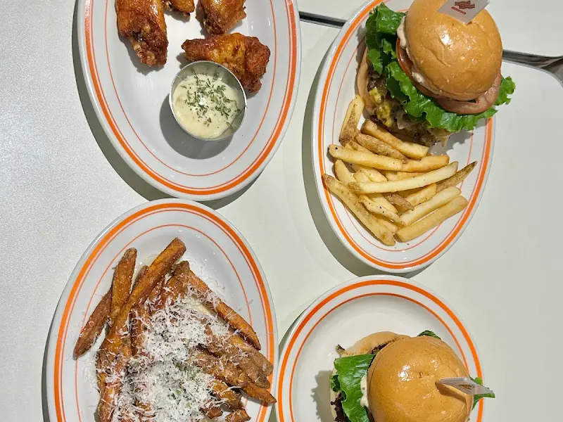 윙봉과 고구마튀김