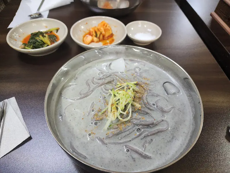 순임이네 손칼국수 반찬