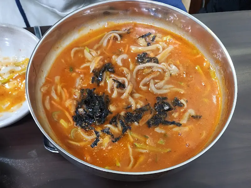 순임이네 손칼국수 얼큰이 칼국수