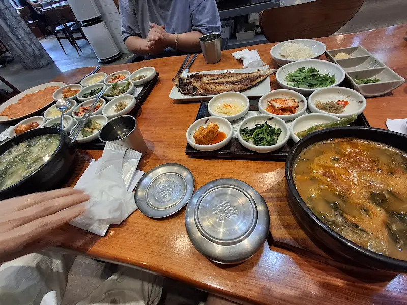 남선 추어탕 정식 한 상 차림