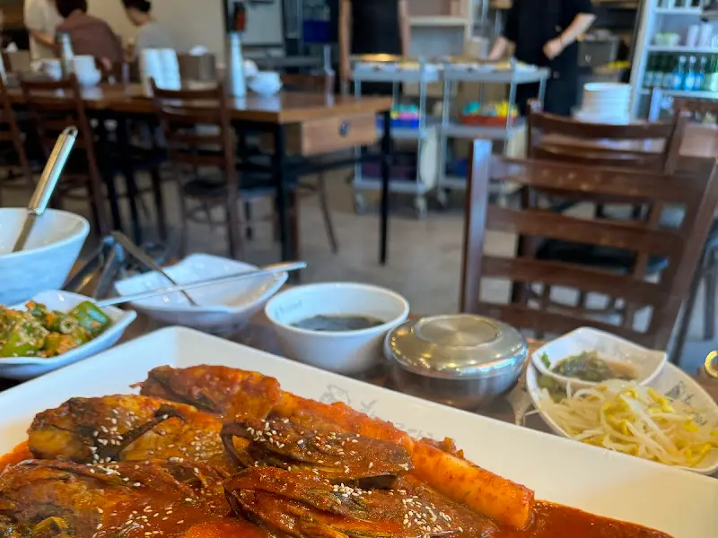 황금코다리 김포본점 내부