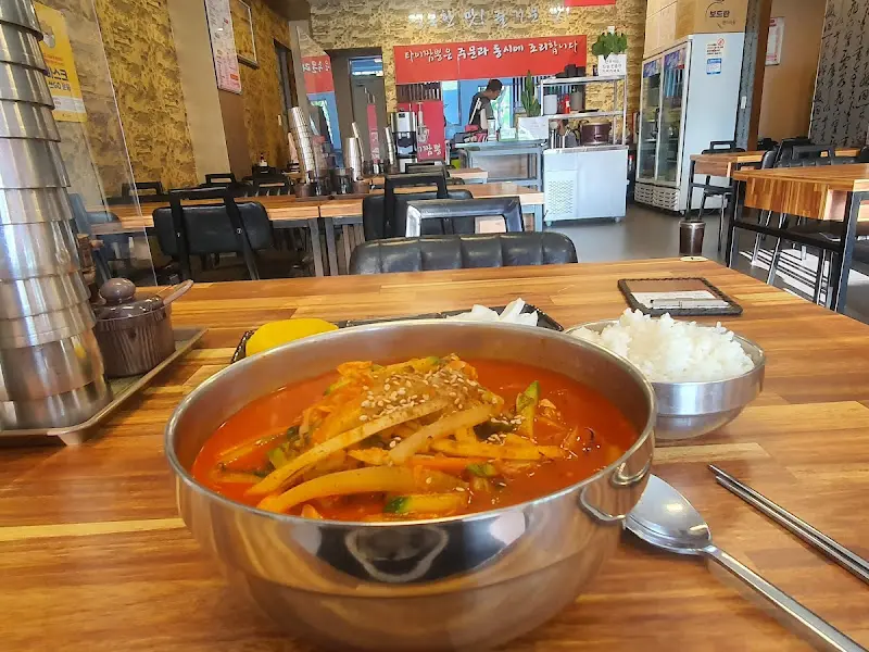 타이짬뽕 내부 전경