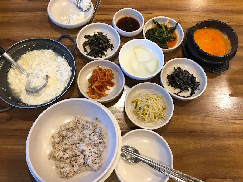 순두부 정식 한 상 차림