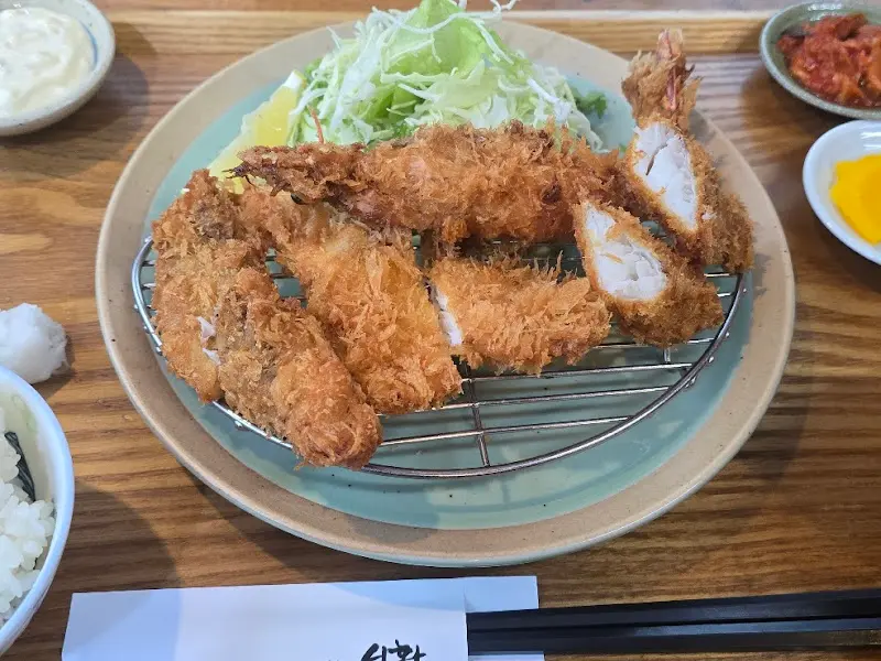 광어와 참돔으로 만든 촉촉한 생선까스